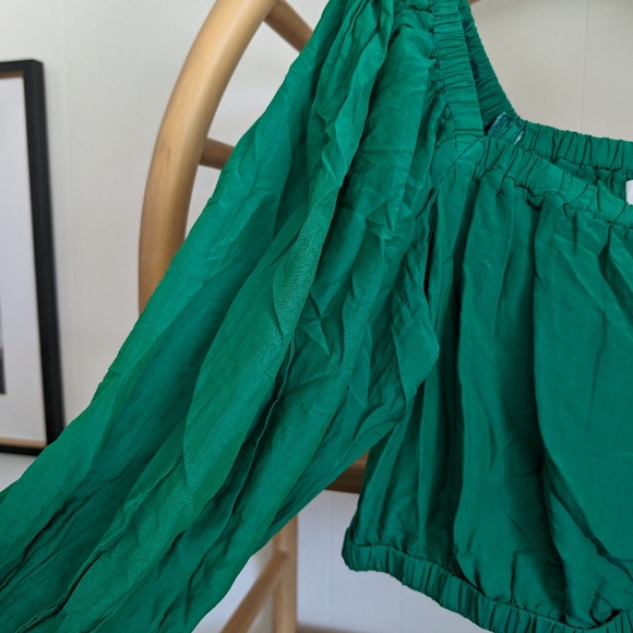 velvet by graham & Spencer green crop top, small - Picture 3 of 3